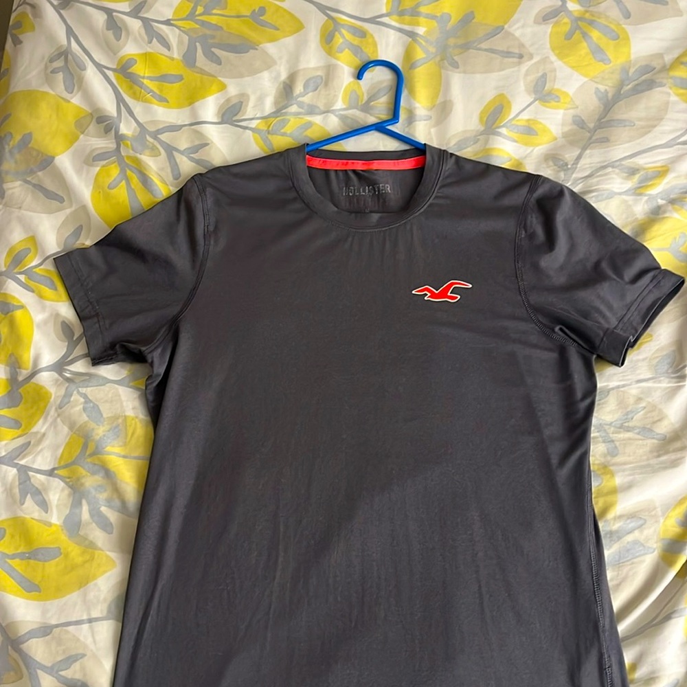 Hollister Men’s shirt